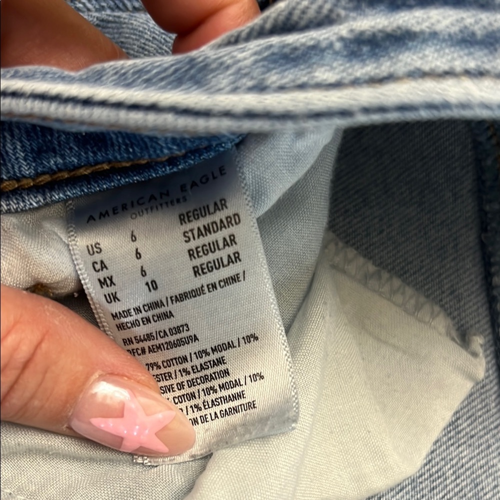 Stylish Light Blue Women's Straight Leg Jeans - Picture 2 of 5